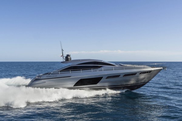 Pershing 6X Luxury Motor Yacht Walkthrough Boat Review