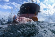 Pugh swims 7 Seas to Put MPAs on Global Agenda